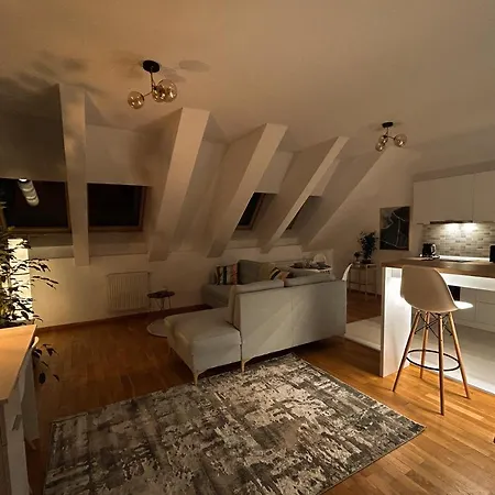 Apartment Downtown C22