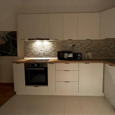Apartment Downtown C22 *