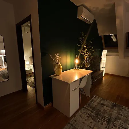 Downtown C22 Apartment Bucharest