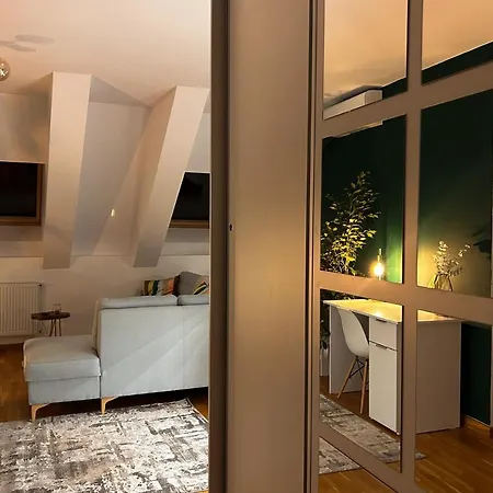 Downtown C22 Apartment Bucharest